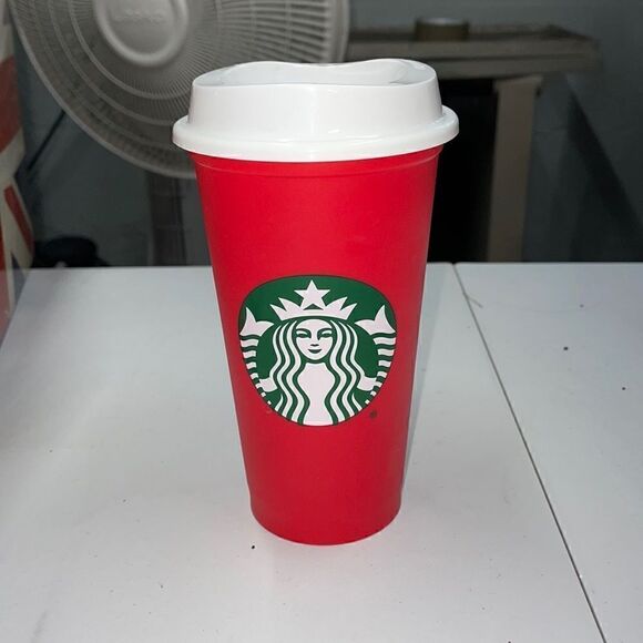 Starbucks Limited Edition Red Christmas Cup - Picture 1 of 2